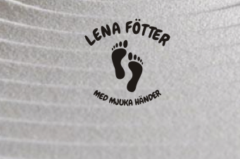 Lena fötter med mjuka händer