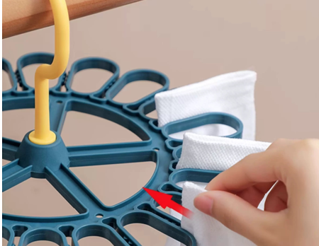 Torkställ för strumpor Torkställ för strumpor Torkställ för strumpor Torkställ för strumpor Torkställ för strumpor Torkställ för strumpor Praktisk torkställ för strumpor med push-grip